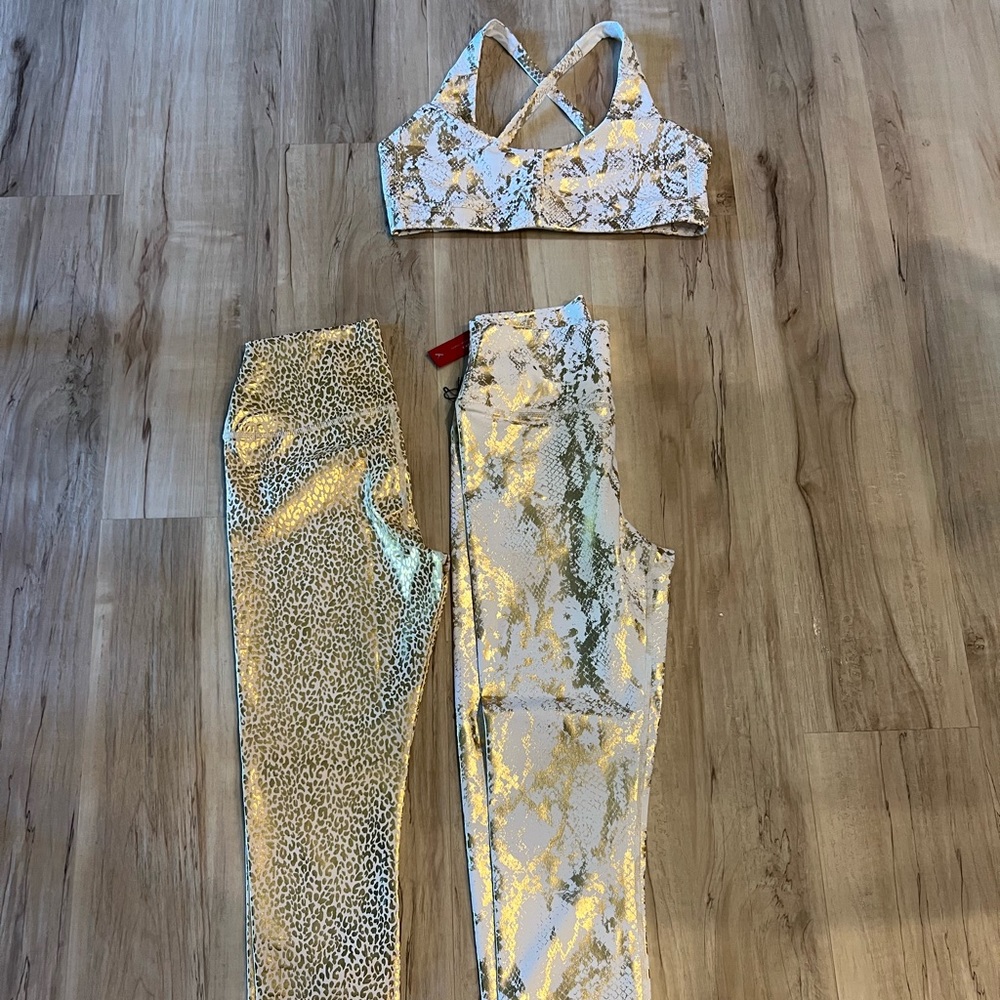 Carbon38 leggings and activewear